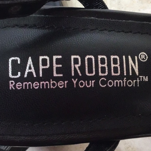 Cape Robbins Dakine Slingback Studded Heels Black Size 6.5 - Picture 11 of 11